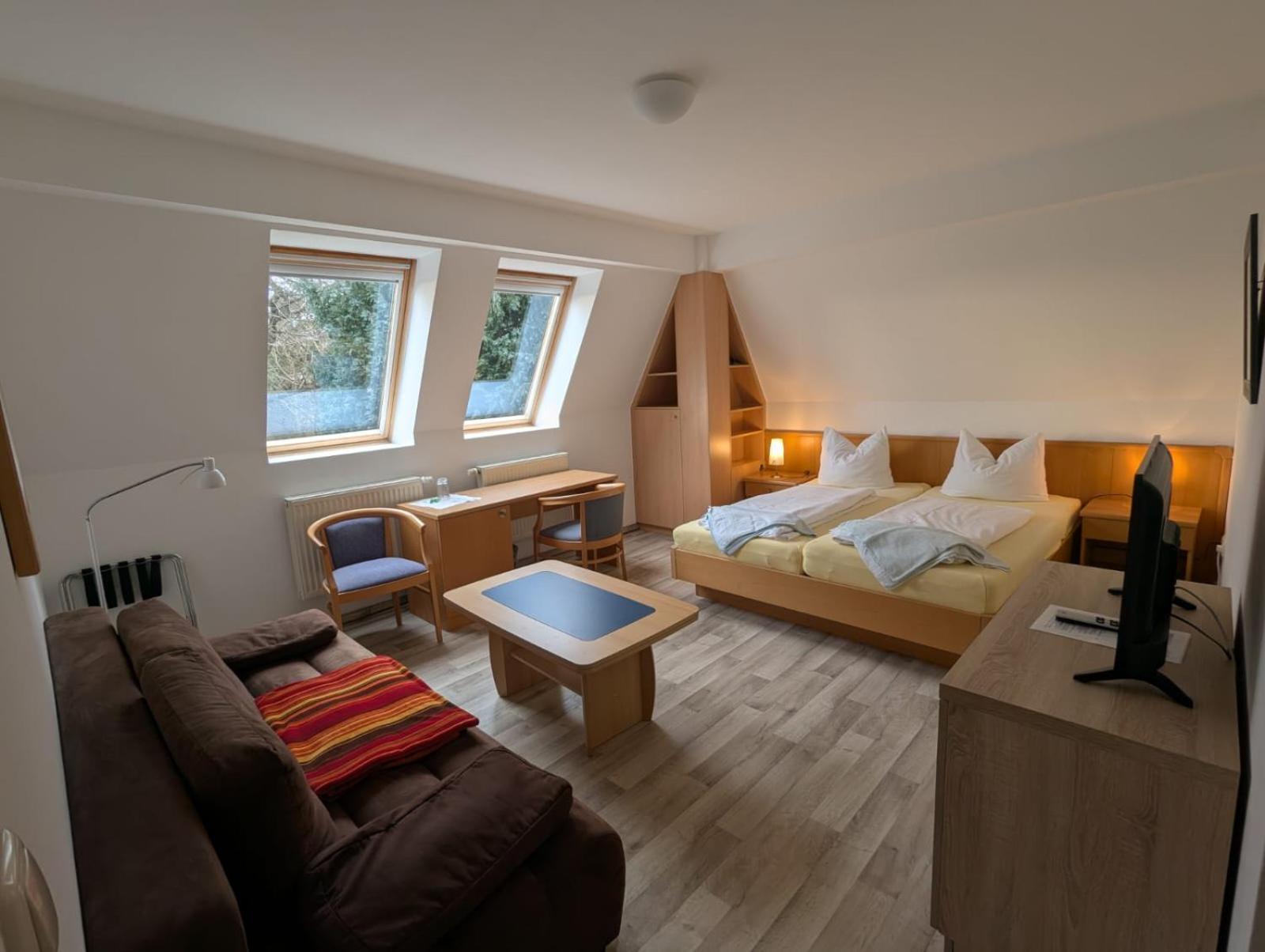 Pension & Restaurant Haus Hiddensee Клостер Экстерьер фото