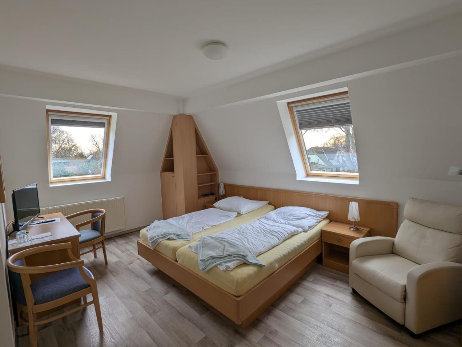 Pension & Restaurant Haus Hiddensee Клостер Экстерьер фото